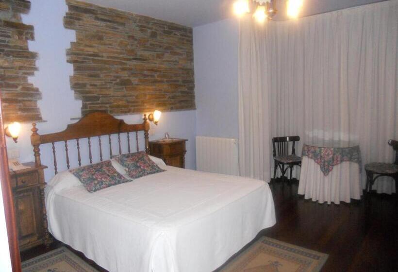 غرفة قياسية, Taramundi