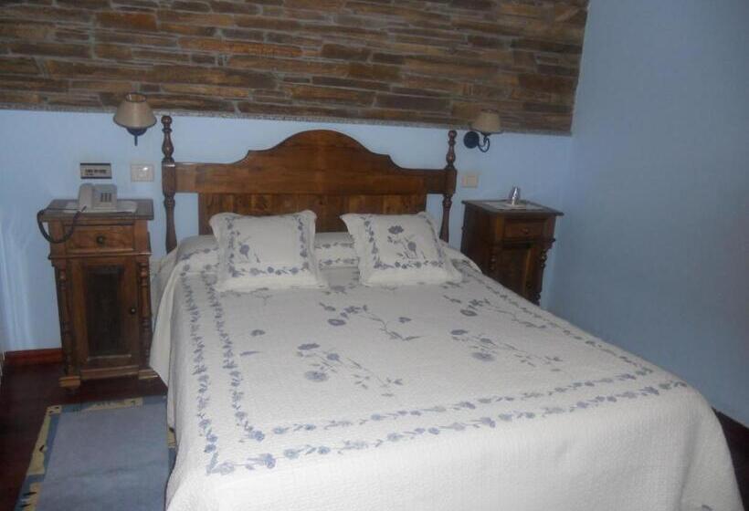 غرفة قياسية, Taramundi