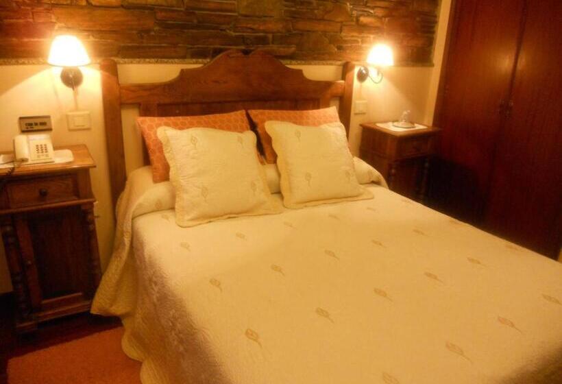 غرفة قياسية, Taramundi