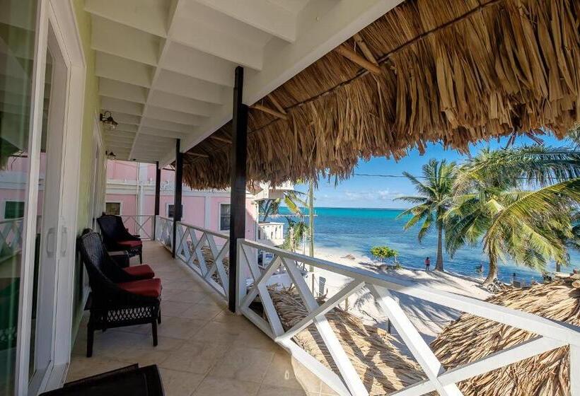 جناح مطلّ علي البحر, The Palapa House