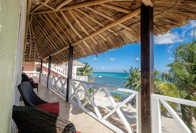 جناح مطلّ علي البحر, The Palapa House