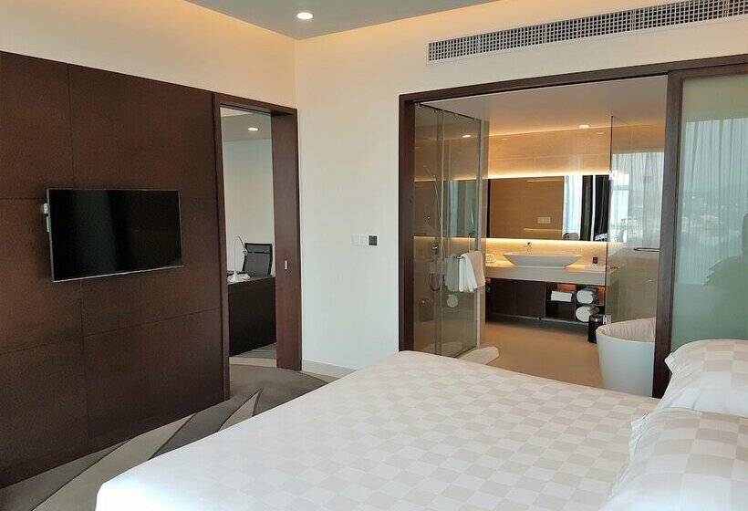 سوییت اجرایی, The Stanley Hotel & Suites