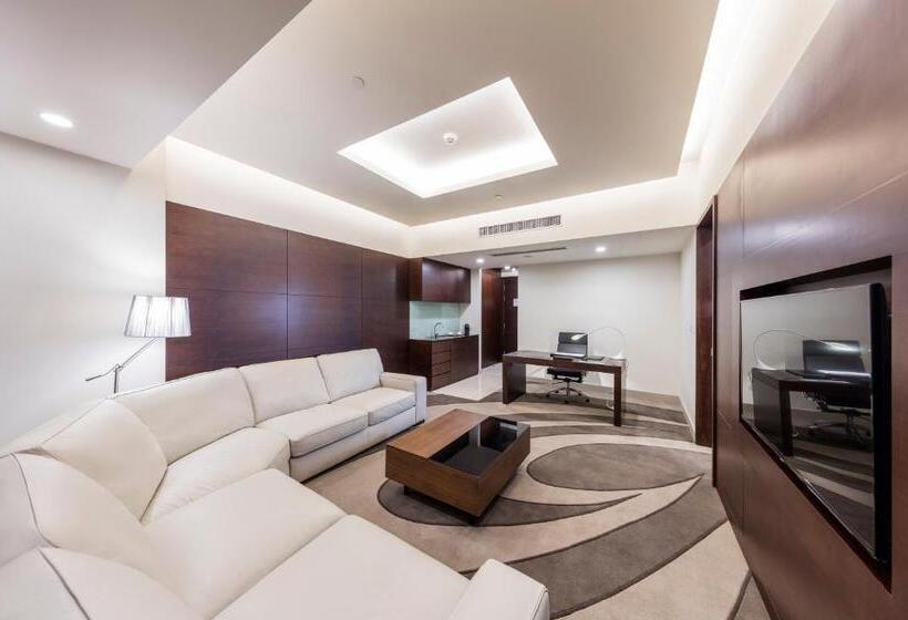 سوییت اجرایی, The Stanley Hotel & Suites