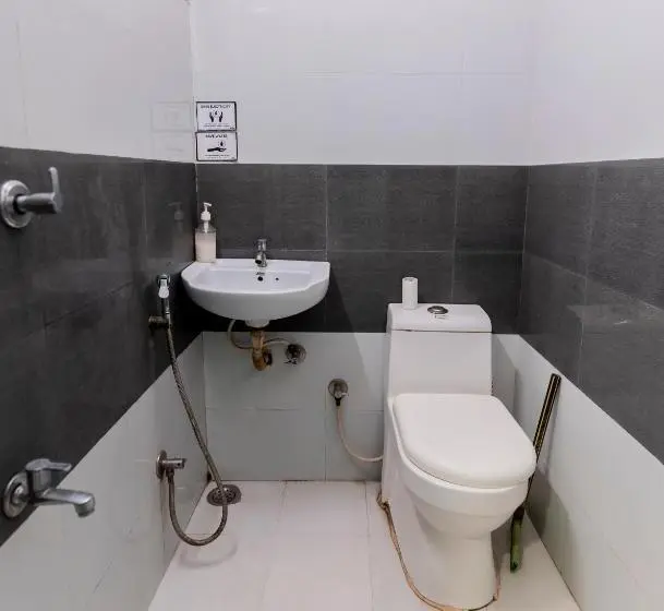 Llit en Habitació Compartida, Moustache Udaipur