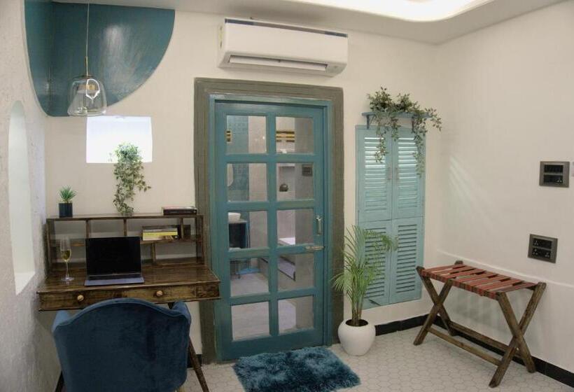 Superior Kamer, Moustache Udaipur