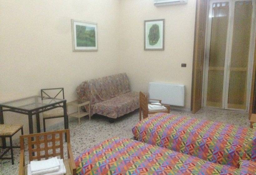 חדר סטנדרט לארבעה, B&b Cavour