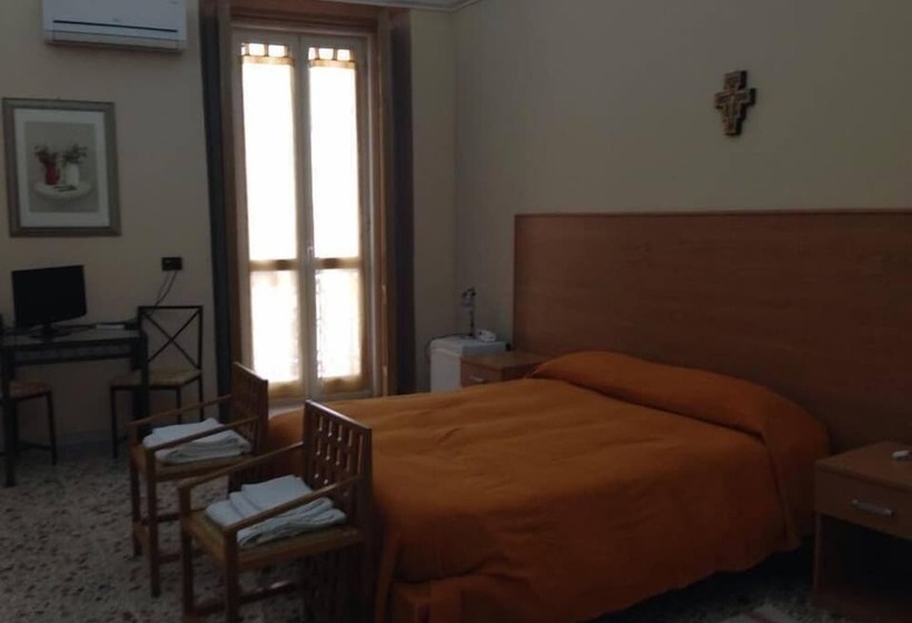 חדר סטנדרט לארבעה, B&b Cavour