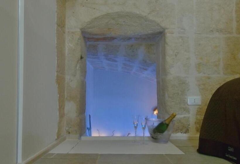 סוויטה עם ג'קוזי, Palazzo Kapece