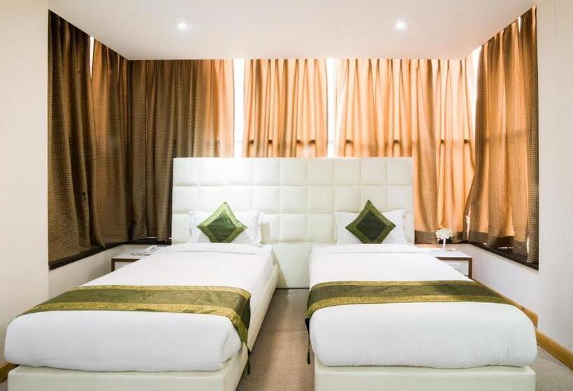 豪华房间, Treebo House Inn