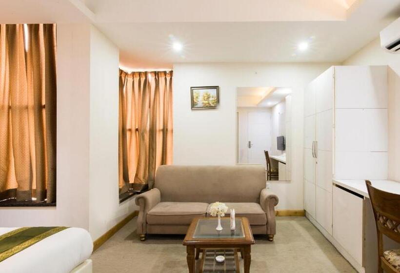 豪华房间, Treebo House Inn