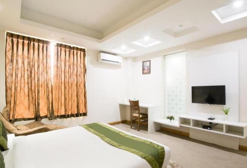 豪华房间, Treebo House Inn