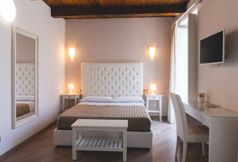 اتاق لوکس با بالکن, Fata34 Luxury B&b
