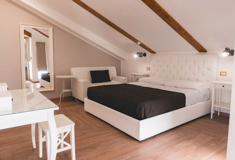 Quarto Deluxe com Balcão, Fata34 Luxury B&b