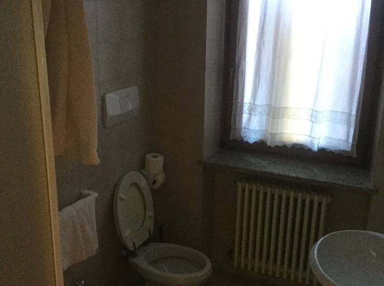 Четырехместный Номер Стандарт, Alpenrose