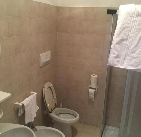 Четырехместный Номер Стандарт, Alpenrose