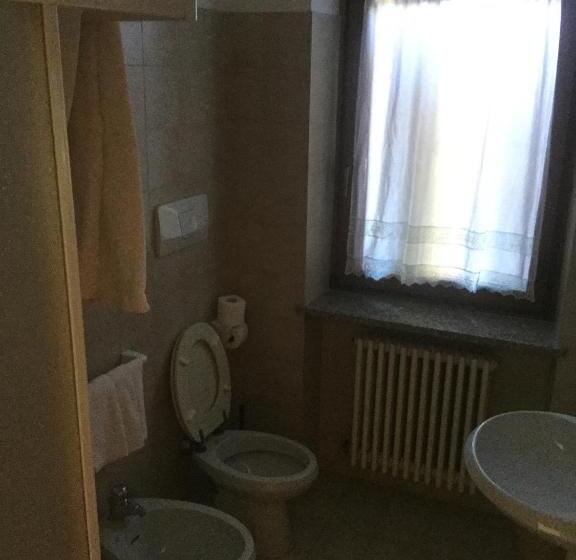 Четырехместный Номер Стандарт, Alpenrose