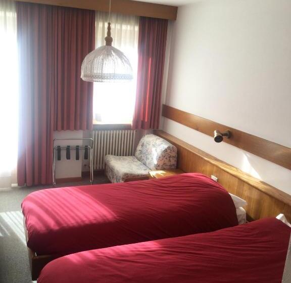 Четырехместный Номер Стандарт, Alpenrose