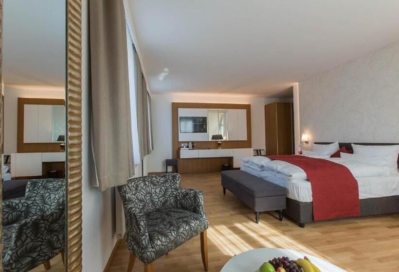 Люкс, Am Schrannenplatz