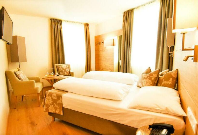 标准间, Das Alte Rathaus