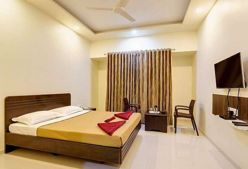 غرفة ديلوكس, Galaxy Inn Best Business Hotel In Kolhapur