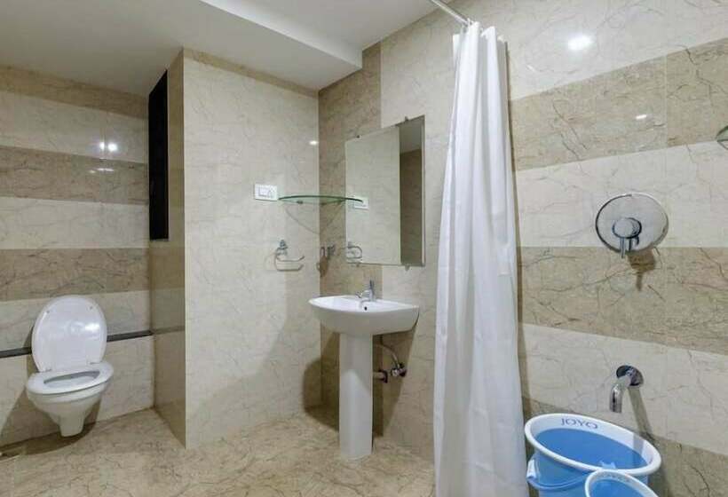 غرفة ديلوكس, Galaxy Inn Best Business Hotel In Kolhapur