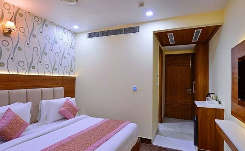 デラックスルーム, Grand Hridey