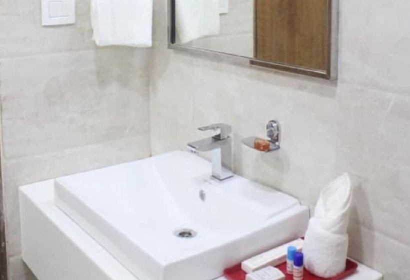 デラックスルーム, Grand Hridey