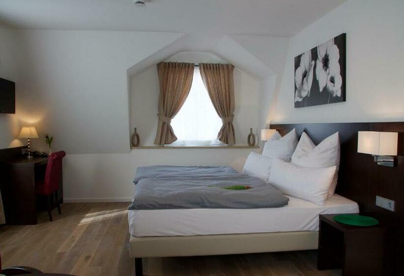 スタンダードルーム, Im Ried