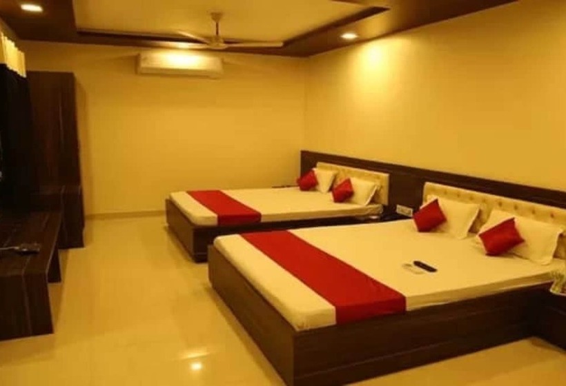 Chambre Familiale, Kingsway By Grb