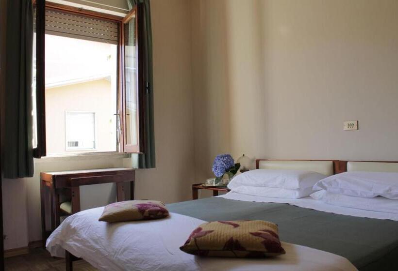 스탠다드 룸, Marialetizia