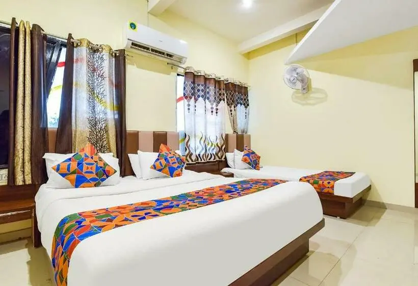 Deluxe-huone, Fabexpress Poonam Palace