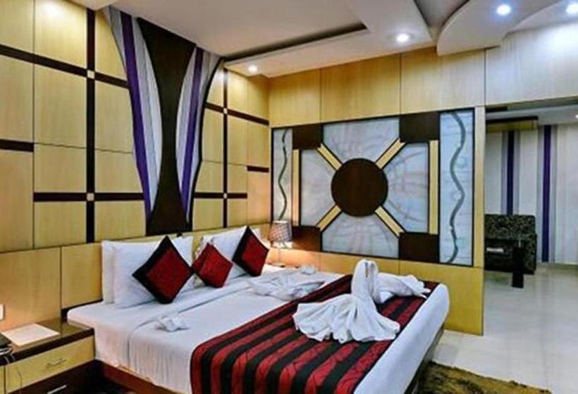 디럭스 룸, Simna International