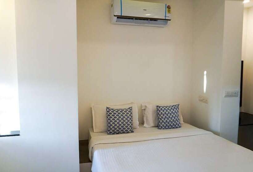 Deluxe Kamer, Moustache Udaipur