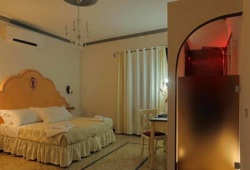 غرفة ديلوكس ثلاثية, Palazzo Mari Suite & Rooms B&b