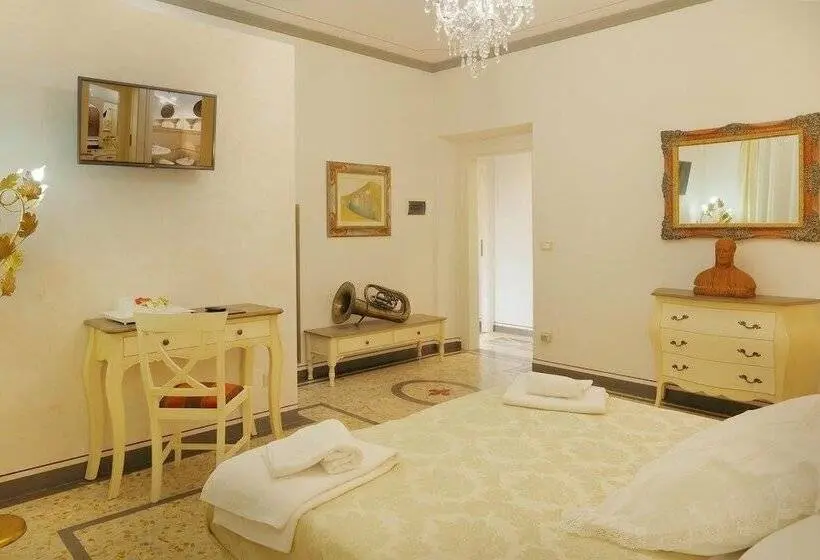 デラックストリプルルーム, Palazzo Mari Suite & Rooms B&b