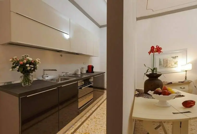 スーペリアの4人部屋, Palazzo Mari Suite & Rooms B&b