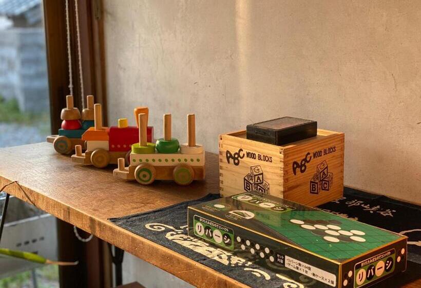 Casa 3 Quartos, Guesthouse Enishi