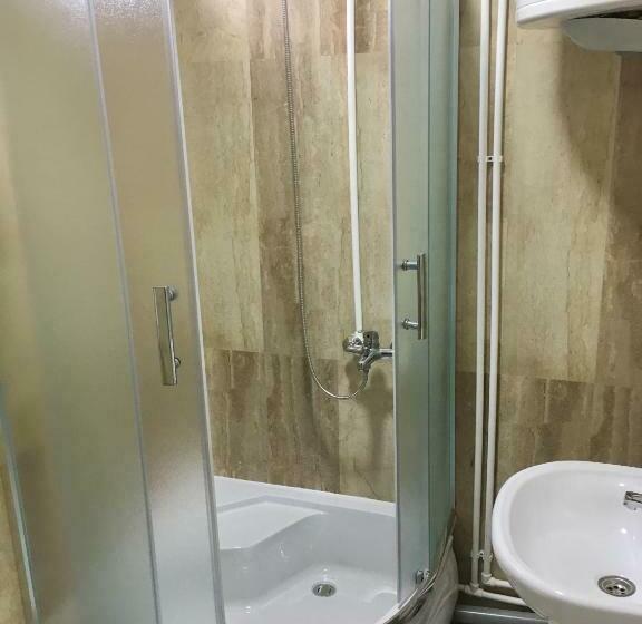 اتاق لوکس, Splav Guest Hause Gusar