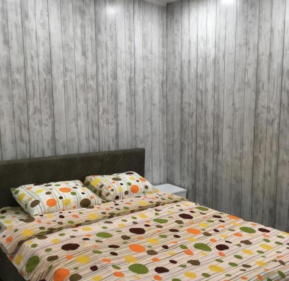 اتاق لوکس, Splav Guest Hause Gusar