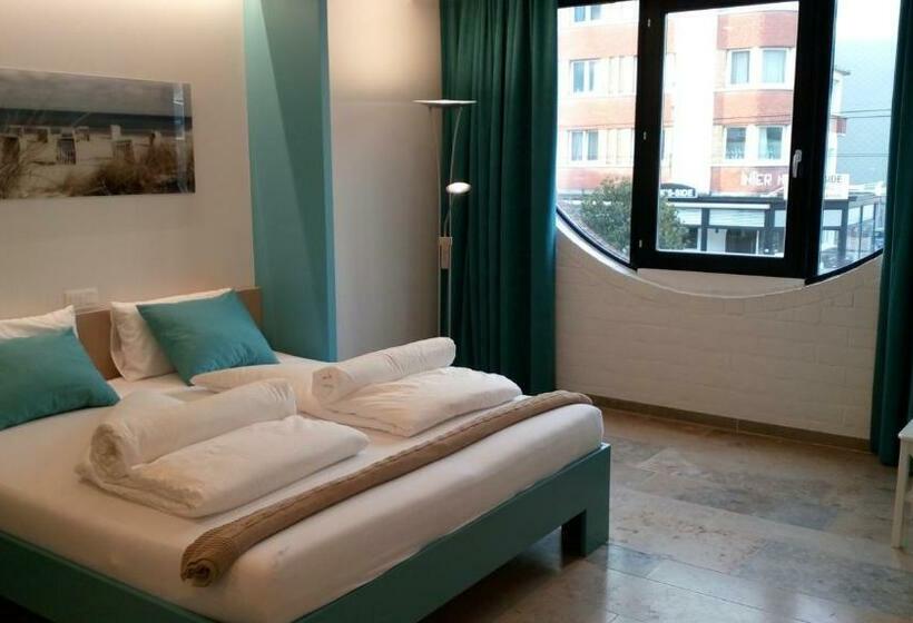 オーシャンビューデラックスルーム, Bed Aan Zee Kabine7