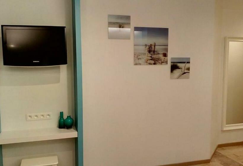 オーシャンビューデラックスルーム, Bed Aan Zee Kabine7