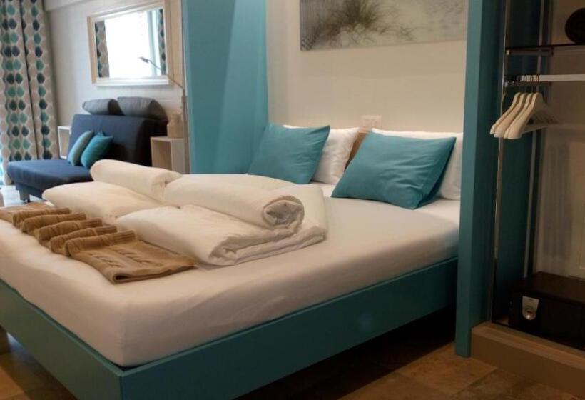 デラックスルーム, Bed Aan Zee Kabine7