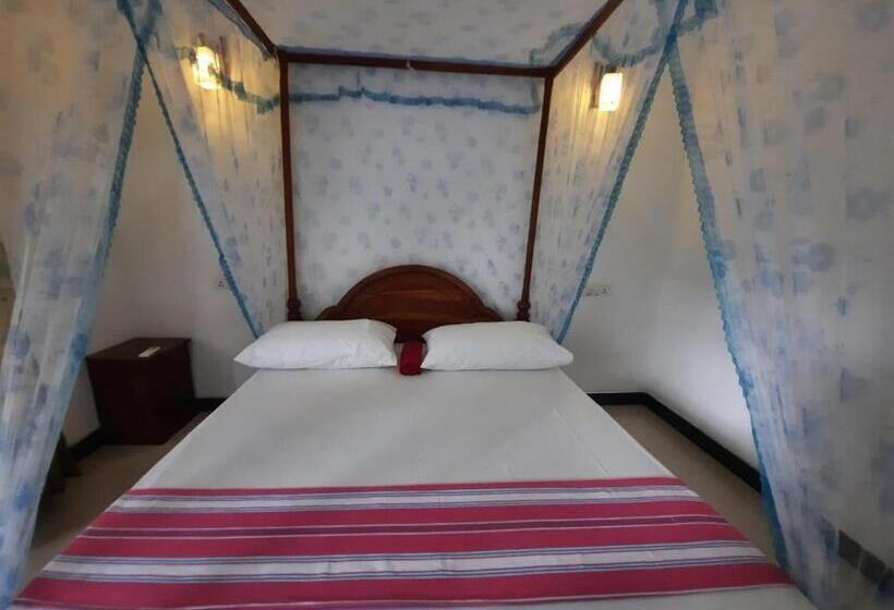 Номер Deluxe Вид на Сад, Little Angels