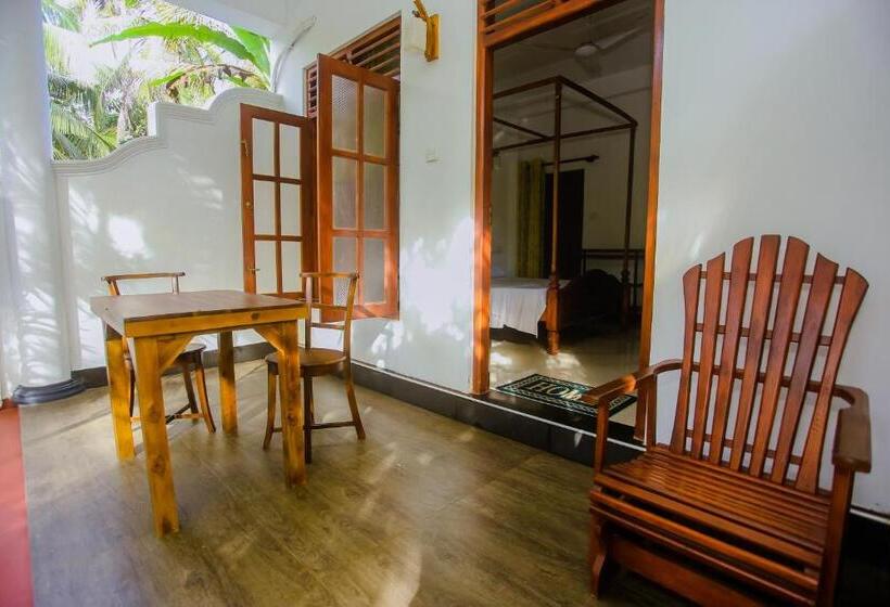 Номер Deluxe Вид на Сад, Little Angels