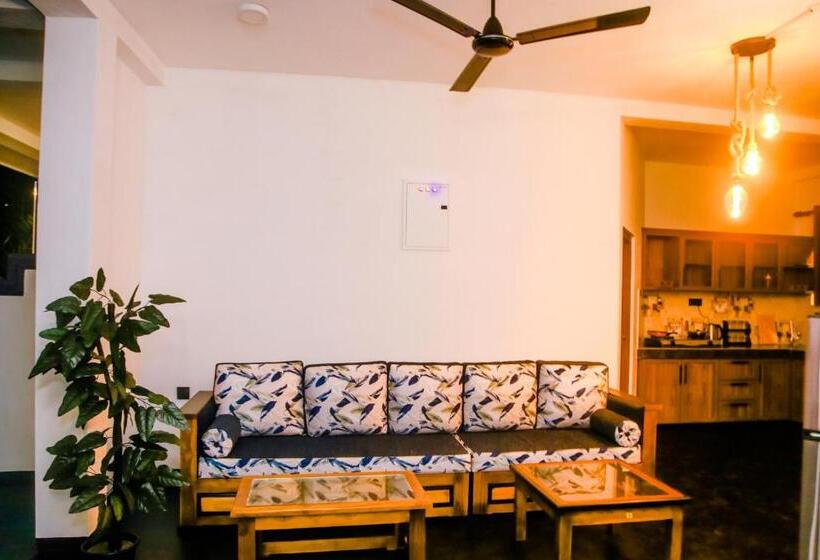 Стандартный Номер Кровать Кинг, Little Angels