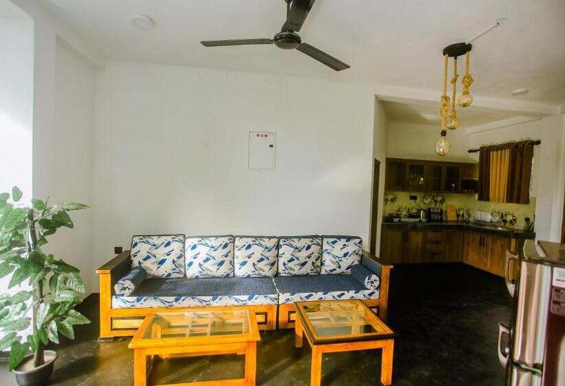 Стандартный Номер Кровать Кинг, Little Angels