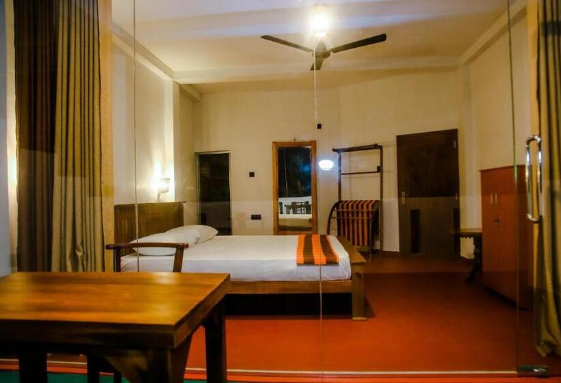 Стандартный Номер Кровать Кинг, Little Angels