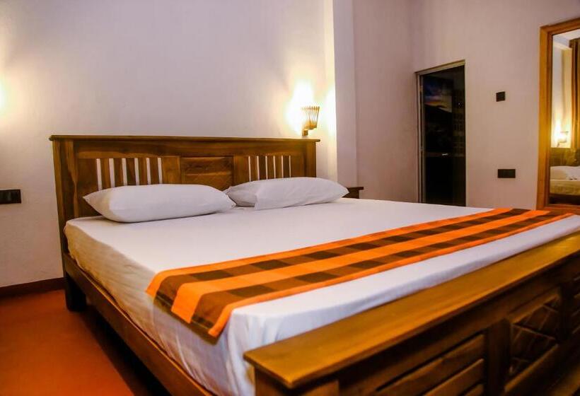 Номер Superior, Little Angels