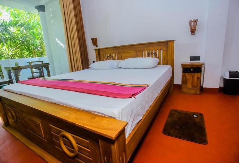 Номер Superior, Little Angels