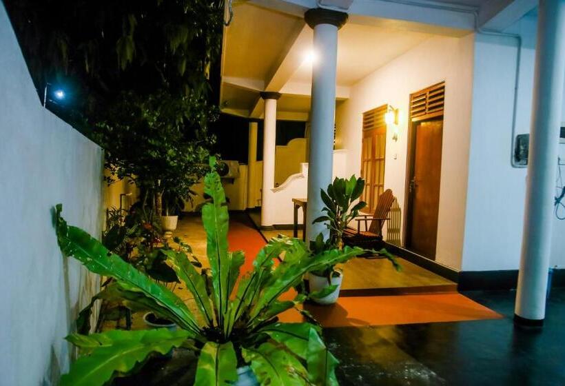 Номер Deluxe Вид на Сад, Little Angels